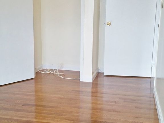 5th image of 1306 33rd Ave #2