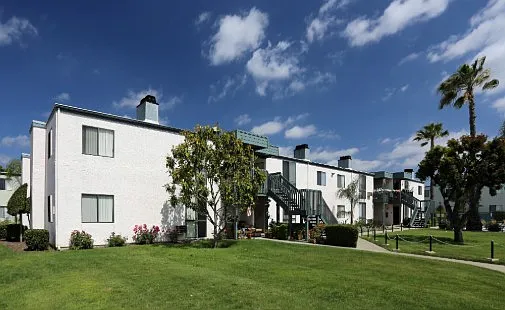 Woodside Apartments — Photo 1