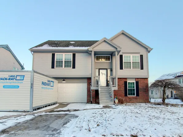6647 Robindale Dr, Ypsilanti, MI 48197