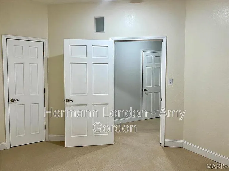 4738 Olive St — Photo 11