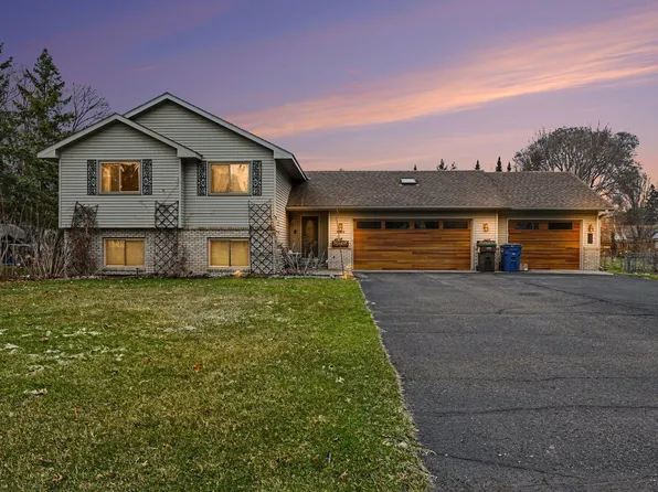 5500 273rd St, Wyoming, MN 55092