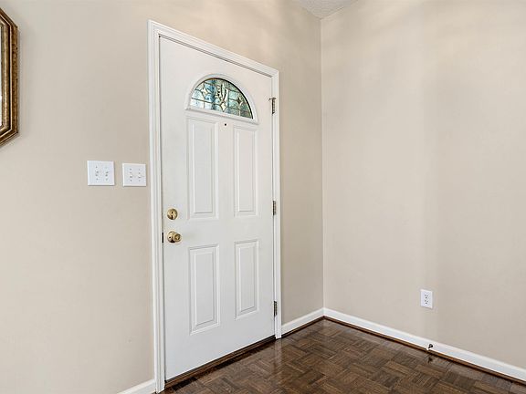 5th image of 5450 J R Dr