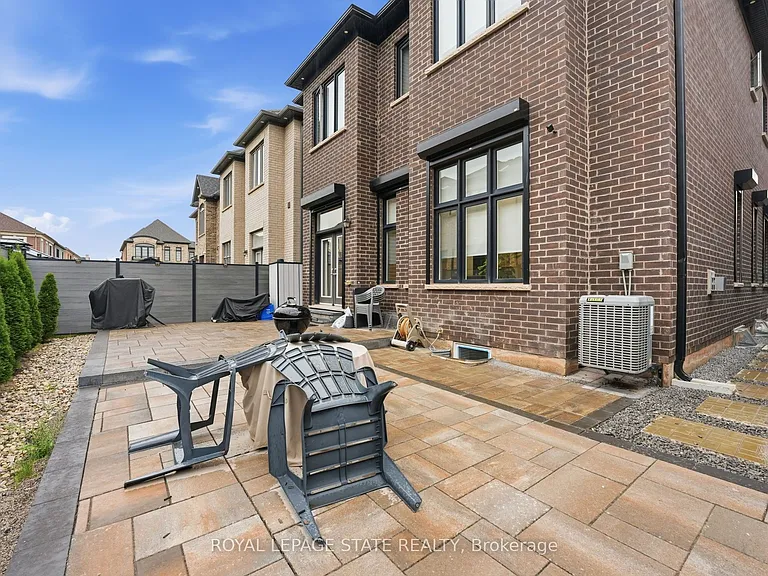 1192 Stag Holw #UPPER — Photo 38