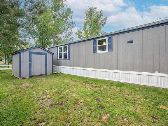 5th image of 435 32nd Rd Unit 270