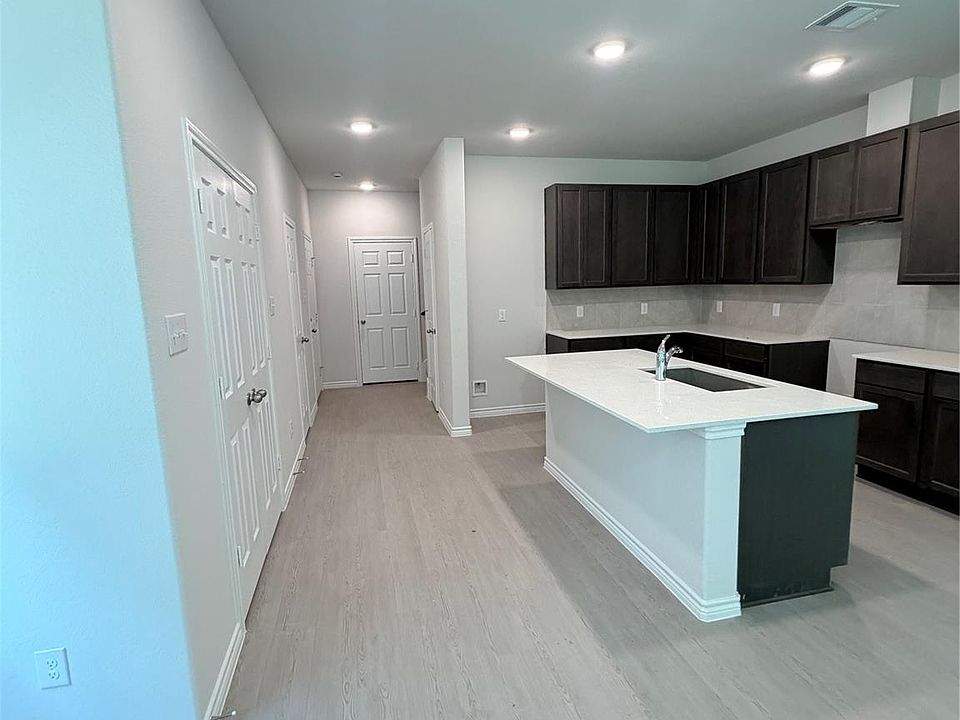 2nd image of 9026 Madera Rd #A