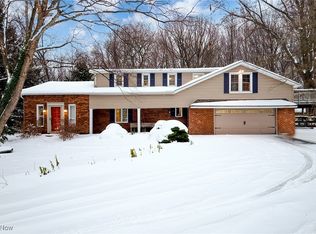 9513 Booth Rd, Kirtland, OH 44094