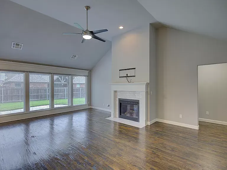 18619 E 46th St S — Photo 3