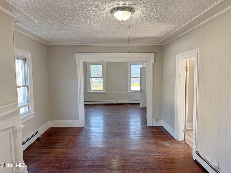 3rd image of 418 14th Street