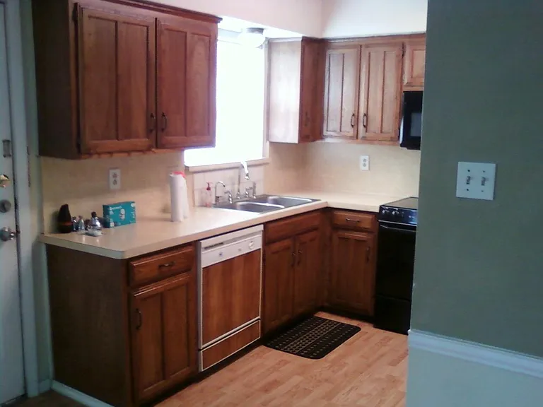 kitchen left