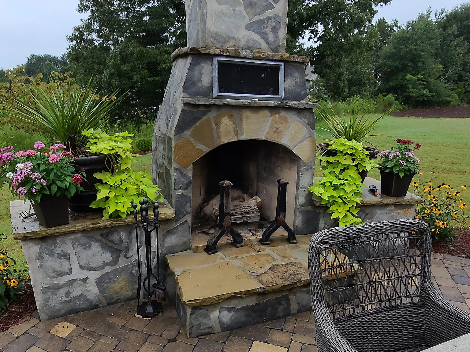317 Winterset Cir — Photo 2