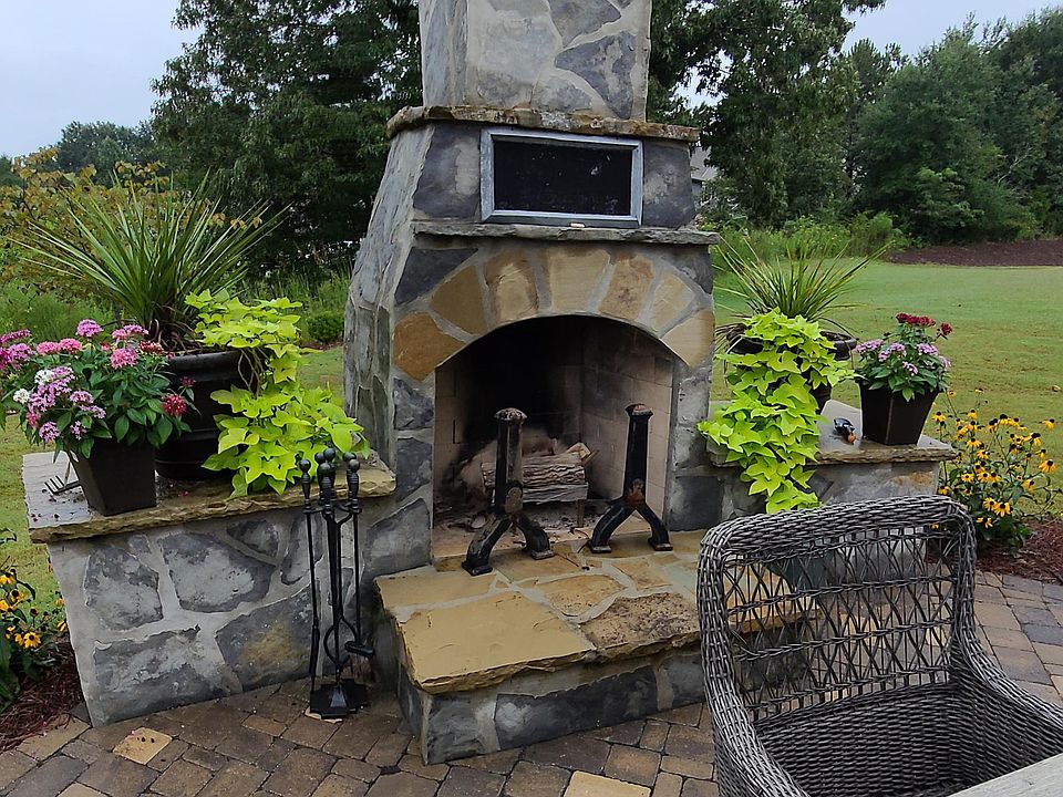 1st image of 317 Winterset Cir