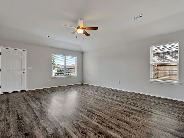 1181 S Ivory Bill Ln — Photo 5