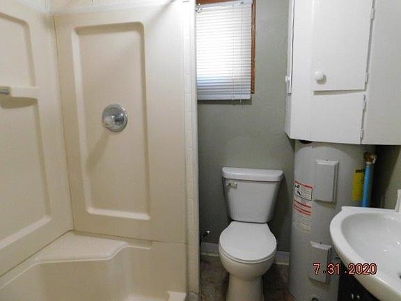 3rd image of 501 E 2nd St