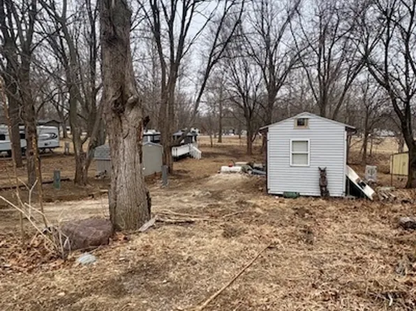 24/141 Woodhaven Dr E, Sublette, IL 61367