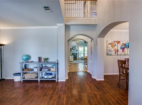 2nd image of 5913 Independence Ct