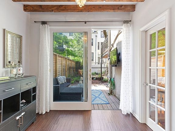 5th image of 154 W 77th St #56