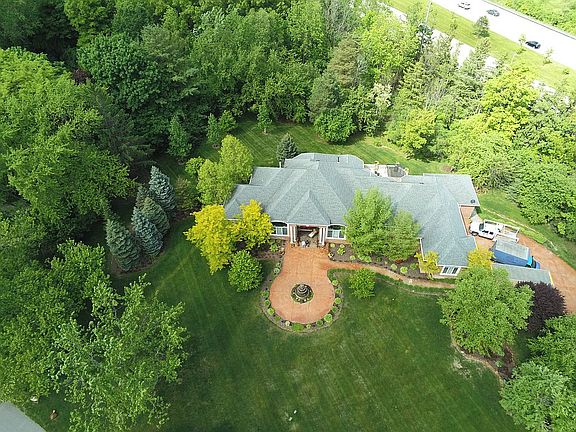 3rd image of 24456 Riverwood Dr