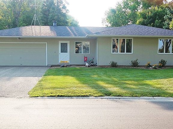 Attached 2 Car Garage