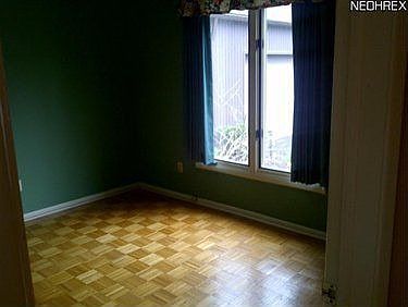 4th image of 44 Oakshore Dr