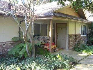 8997 McGurrin Rd photo 1