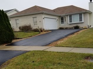 206 Bayview Ct, Steger, IL 60475
