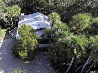 542 Madder Ln, Englewood, FL 34223