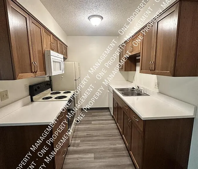 1122 Hancock Dr #1122-8 — Photo 2