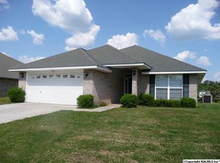 272 Shadow Ct SW, Huntsville, AL 35824