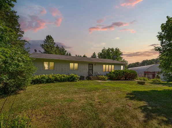 5177 255th St E, Faribault, MN 55021