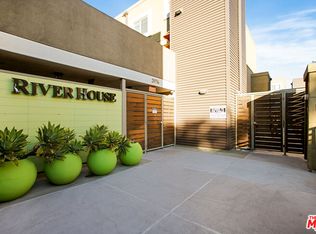 2978 Ripple Pl #105, Los Angeles, CA 90039