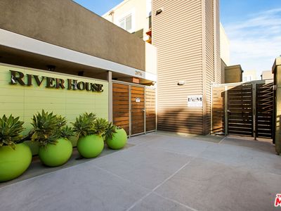 2978 Ripple Pl #105, Los Angeles, CA, 90039