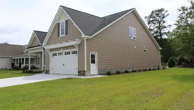 3600 Colony Woods Dr — Photo 2