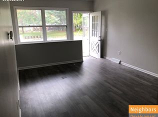 2036 Mapleview St SE, Kentwood, MI 49508