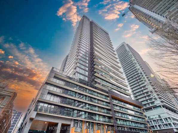 117 Broadway Ave #1111, Toronto, ON M4P 1V2