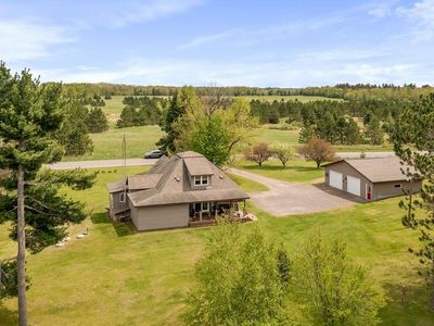 7655 S Hallberg Rd, Lake Nebagamon, WI, 54849