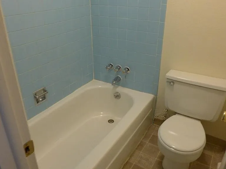 1623 19th St #10 — Photo 3