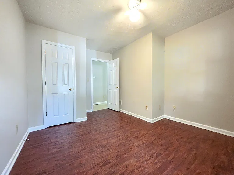 355 10th St NW #1 — Photo 10