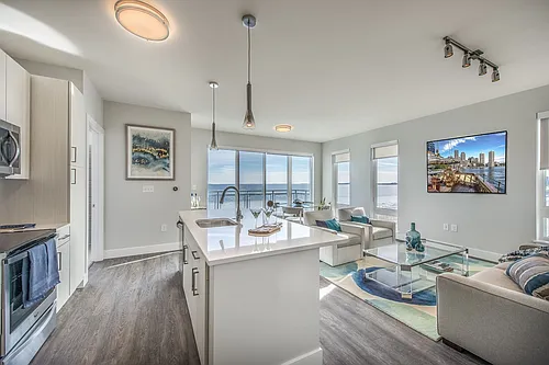 Beach House Apartments Photo 1