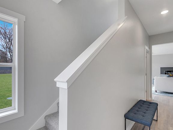 4th image of 54495 Heron Cove Ln