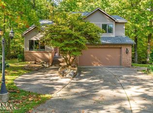 5401 Clear Lake Rd, North Branch, MI 48461