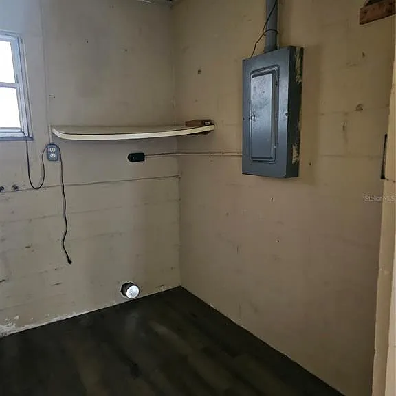 331 W Alamo Dr — Photo 13