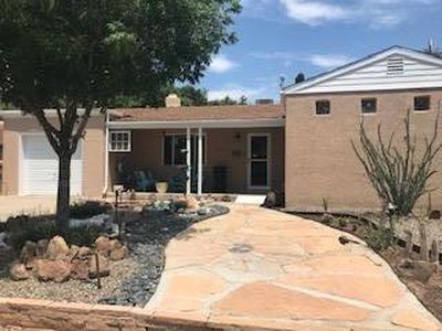 324 Sierra Pl NE, Albuquerque, NM, 87108