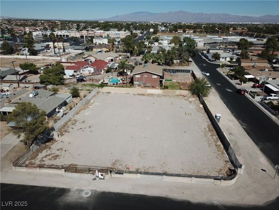4730 Pioneer Ave, Las Vegas, NV 89102