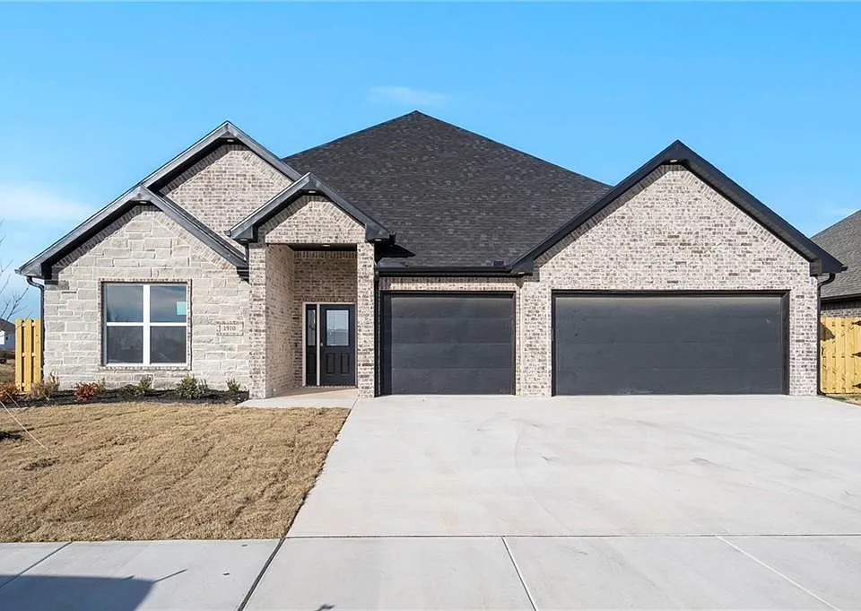 1910 Peacock Rd