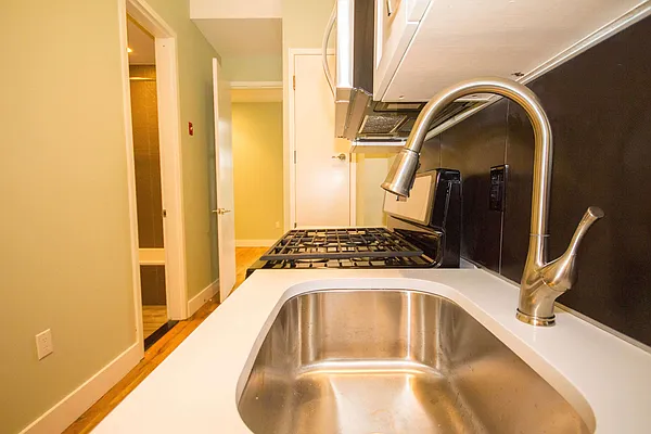 Rented by Nooklyn NYC LLC | media 59