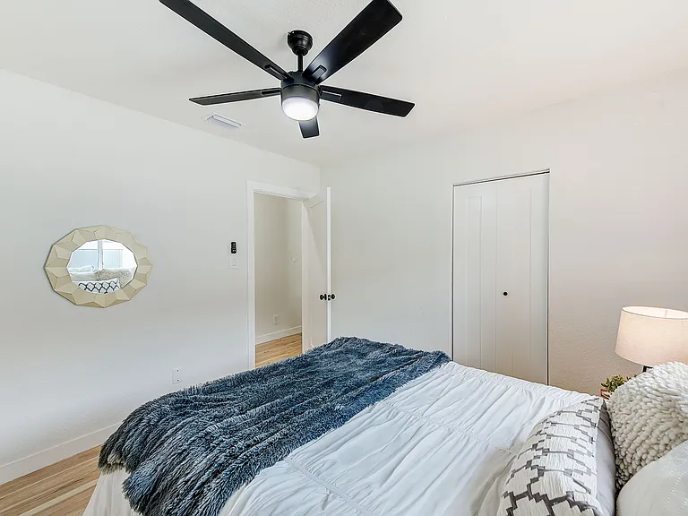 3307 N Morgan St — Photo 17