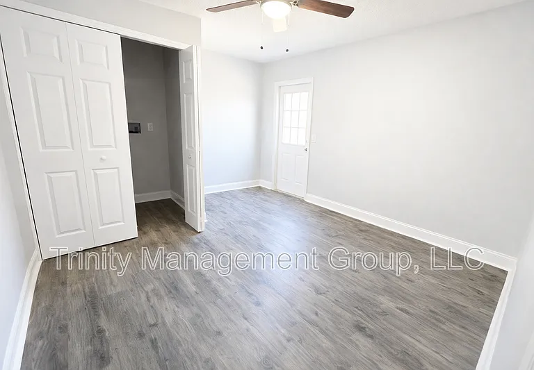 10449 Mayflower Rd — Photo 14