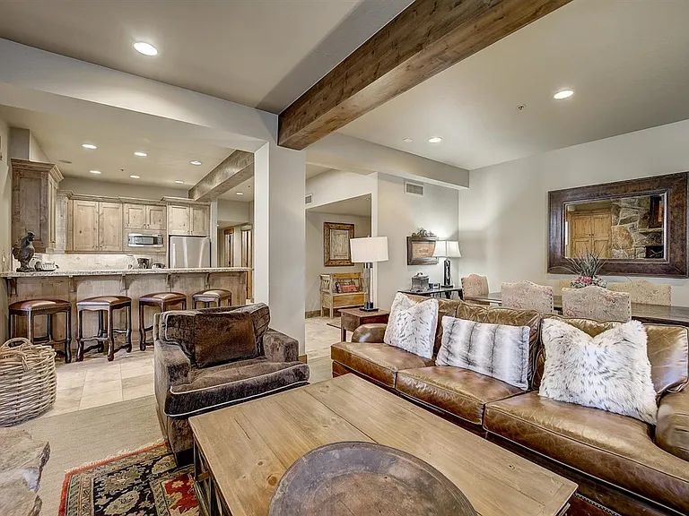 7580 Royal St E #24 — Photo 3