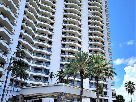 2nd image of 3300 NE 191st St APT 310