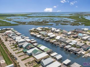 1022 Rappelet St, Golden Meadow, LA 70357